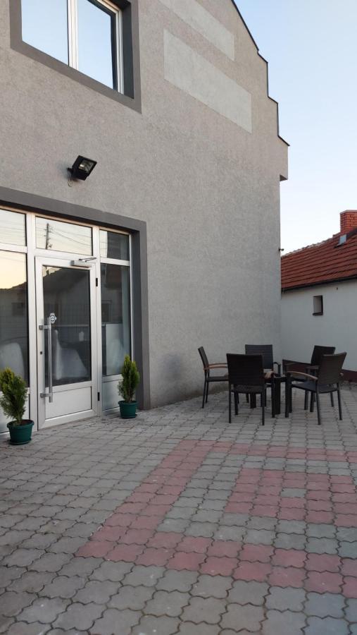 Apartman Mladenovic Zaječar Exterior foto