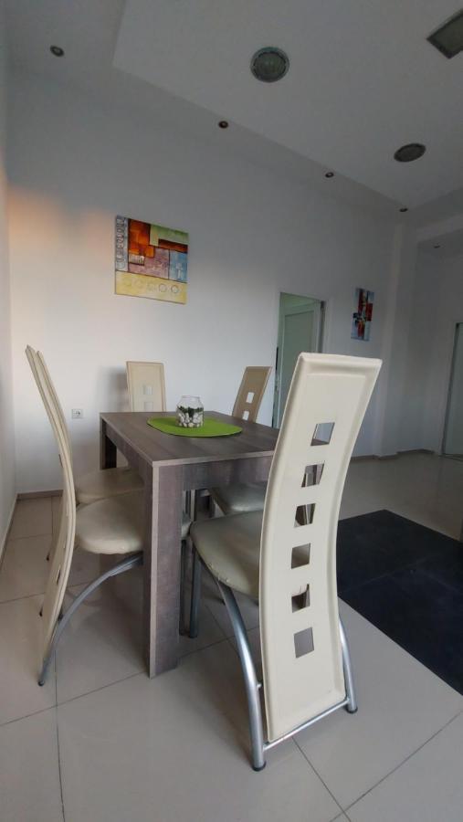 Apartman Mladenovic Zaječar Exterior foto